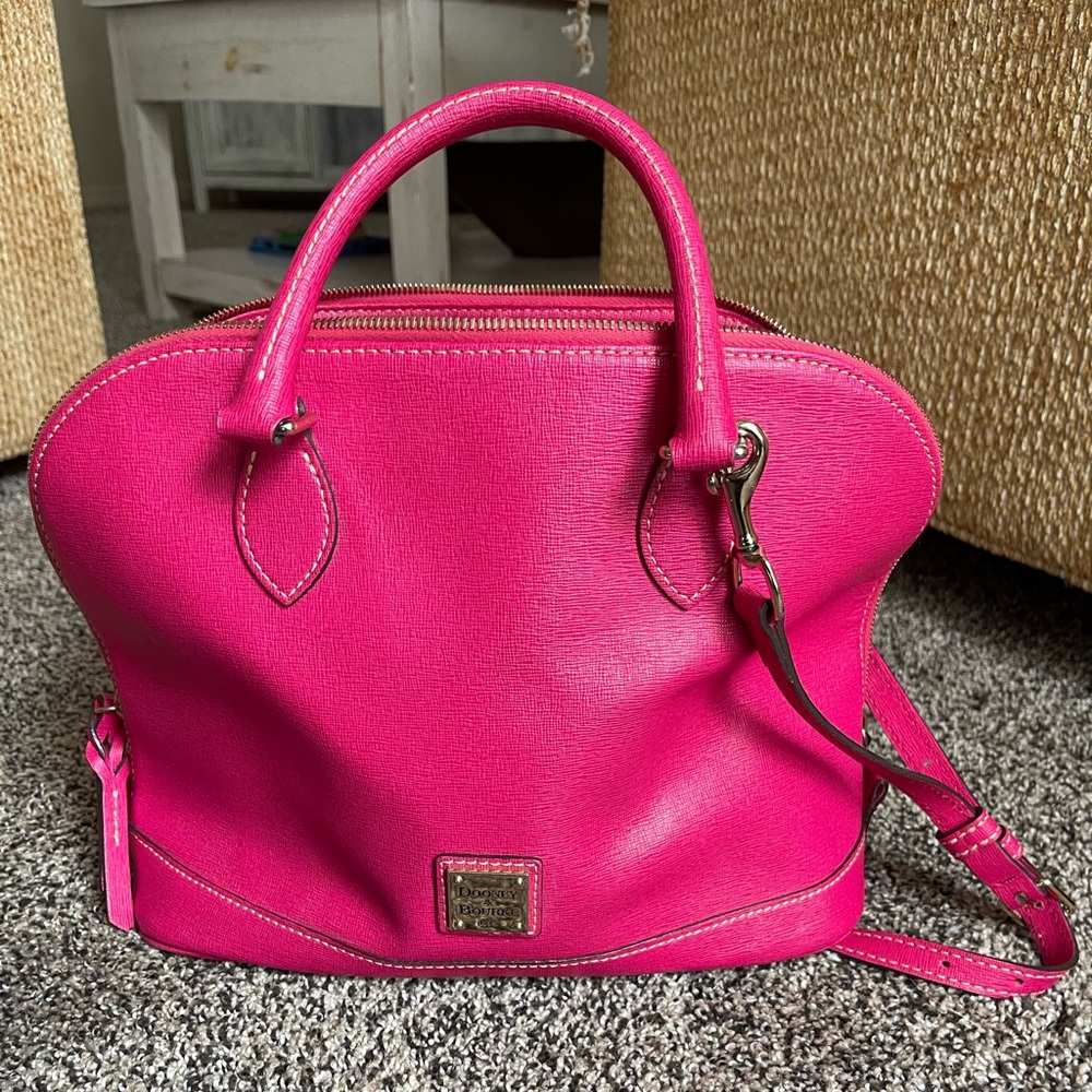Like Brand New Dooney and Bourke Purse